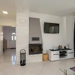 Lovely In Casa de Férias Privlaka (Zadar)